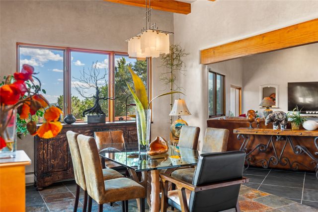 276 Chula Vista, Santa Fe, NM 87501