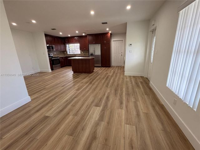 10854 SW 141st Ln, Miami, FL 33176