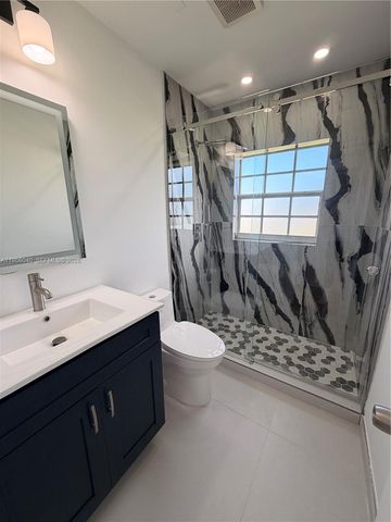 10854 SW 141st Ln, Miami, FL 33176