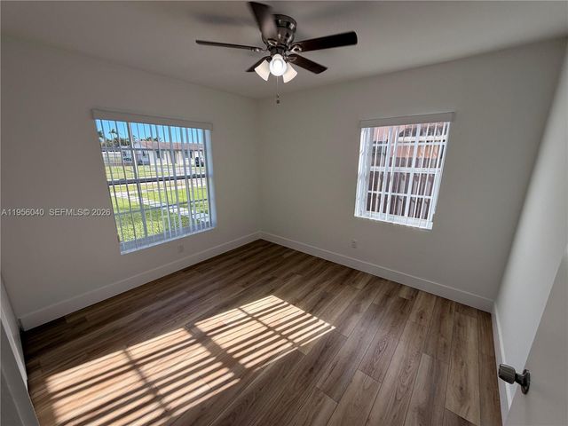 10854 SW 141st Ln, Miami, FL 33176