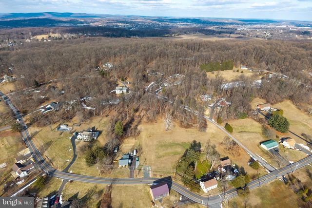 1615 SAINT PETERS RD, Pottstown, PA 19465