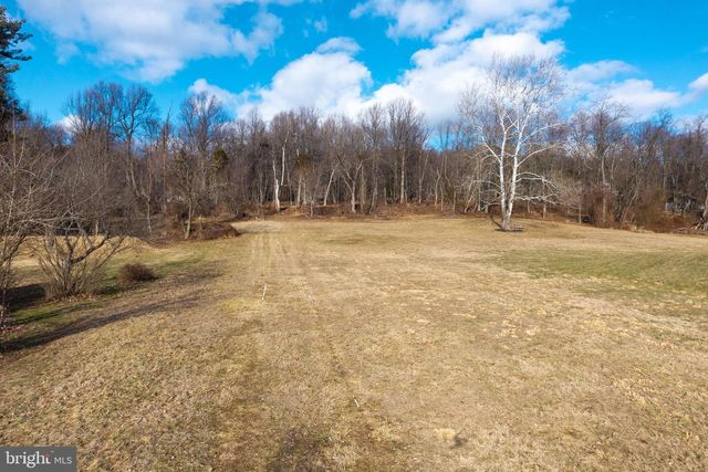 1615 SAINT PETERS RD, Pottstown, PA 19465