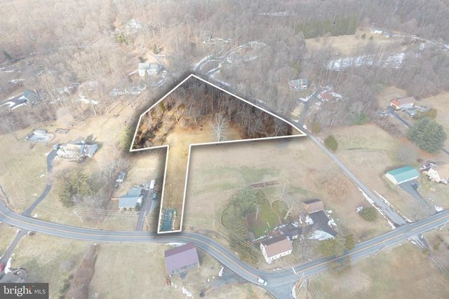 1615 SAINT PETERS RD, Pottstown, PA 19465