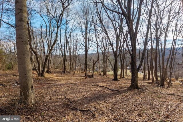 1615 SAINT PETERS RD, Pottstown, PA 19465