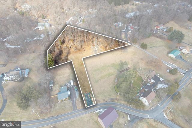 1615 SAINT PETERS RD, Pottstown, PA 19465