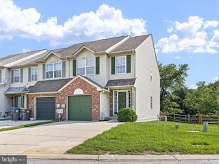 31 WOODCREST CT, Newark, DE 19702