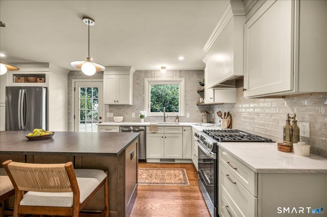 24 Harvest Hill, Wethersfield, CT 06109