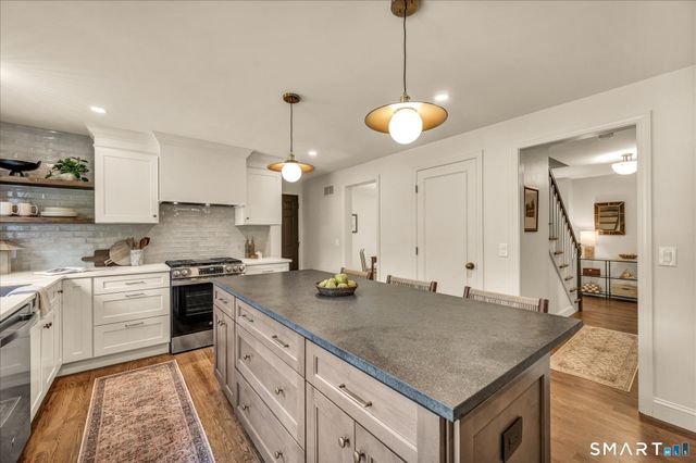 24 Harvest Hill, Wethersfield, CT 06109