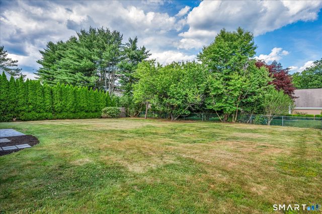 24 Harvest Hill, Wethersfield, CT 06109