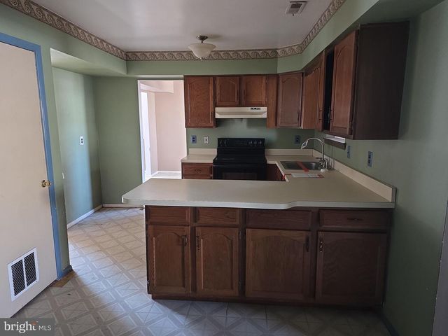 106 BANWELL LN, Mount Laurel, NJ 08054