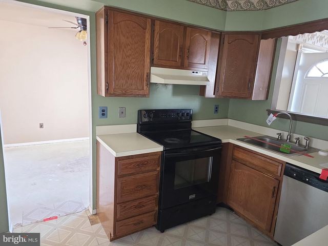 106 BANWELL LN, Mount Laurel, NJ 08054