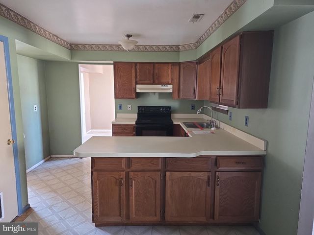 106 BANWELL LN, Mount Laurel, NJ 08054