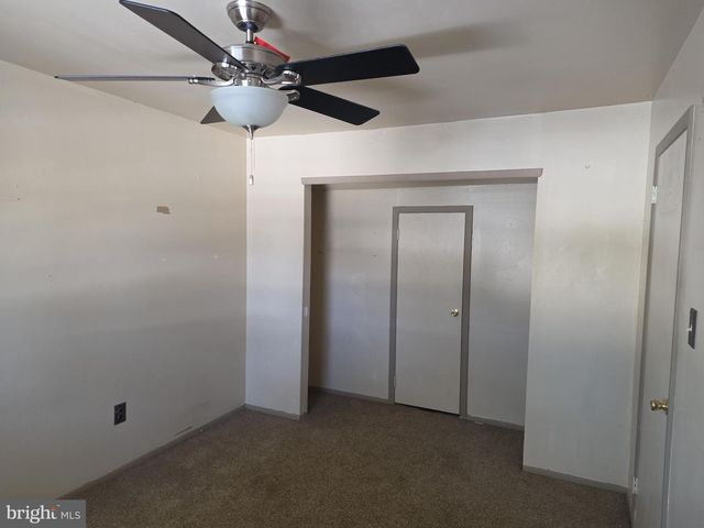 106 BANWELL LN, Mount Laurel, NJ 08054