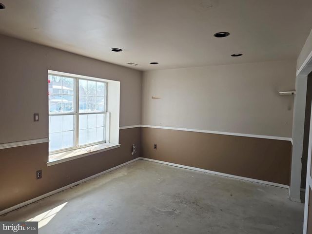 106 BANWELL LN, Mount Laurel, NJ 08054