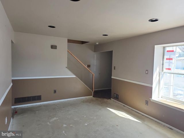 106 BANWELL LN, Mount Laurel, NJ 08054