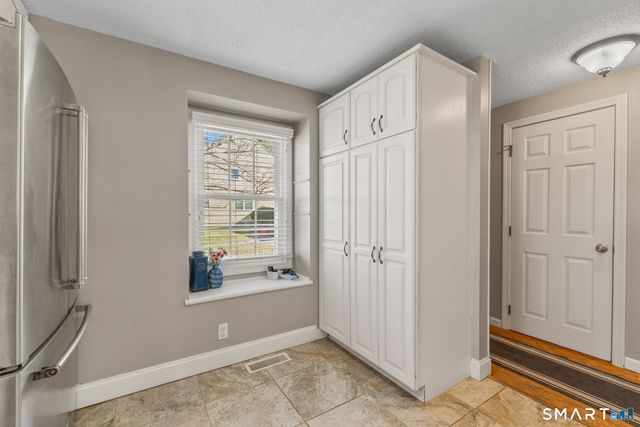 30 Hubbard Run Drive 30, Glastonbury, CT 06033