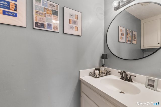 30 Hubbard Run Drive 30, Glastonbury, CT 06033