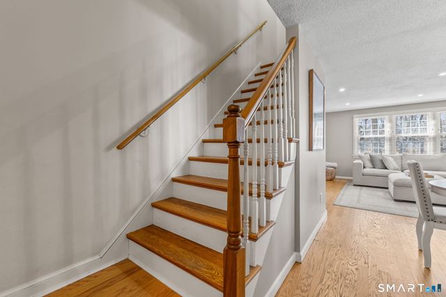 30 Hubbard Run Drive 30, Glastonbury, CT 06033