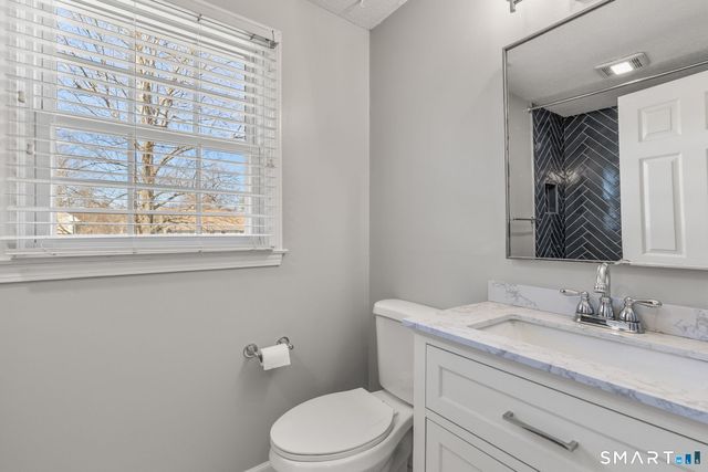 30 Hubbard Run Drive 30, Glastonbury, CT 06033