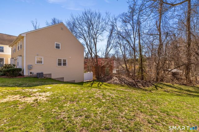 30 Hubbard Run Drive 30, Glastonbury, CT 06033