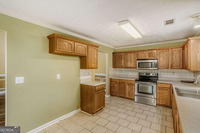 1298 Sierra Ridge Place, Loganville, GA 30052