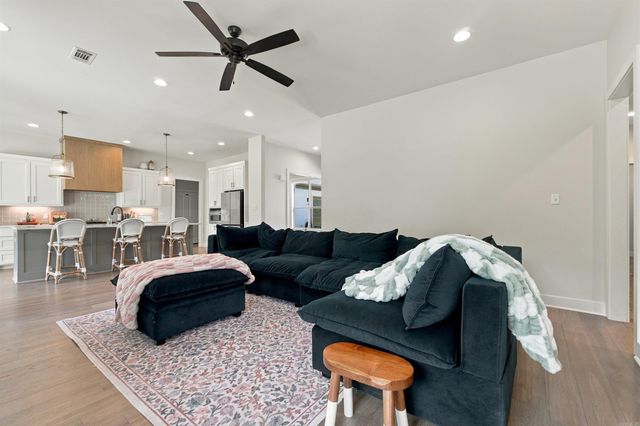 646 Glenwood Springs Drive, Little Rock, AR 72210