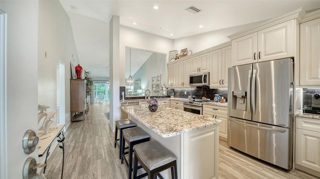 8750 OLDE HICKORY AVENUE 9305, Sarasota, FL 34238