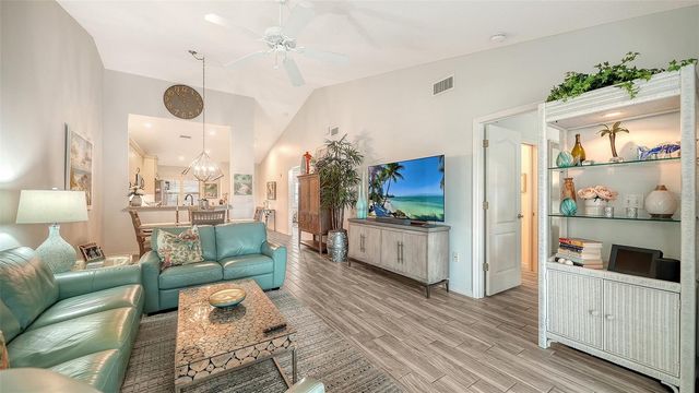 8750 OLDE HICKORY AVENUE 9305, Sarasota, FL 34238