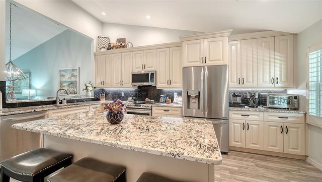 8750 OLDE HICKORY AVENUE 9305, Sarasota, FL 34238