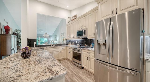 8750 OLDE HICKORY AVENUE 9305, Sarasota, FL 34238