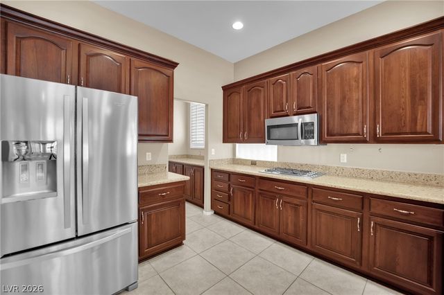 2138 Eagle Watch Drive, Henderson, NV 89012