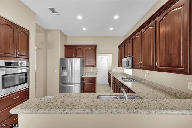 2138 Eagle Watch Drive, Henderson, NV 89012