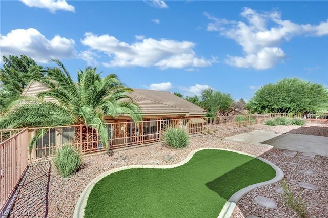 2138 Eagle Watch Drive, Henderson, NV 89012