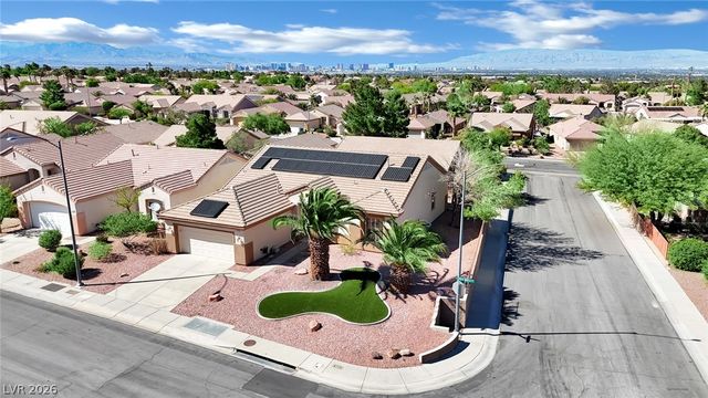 2138 Eagle Watch Drive, Henderson, NV 89012