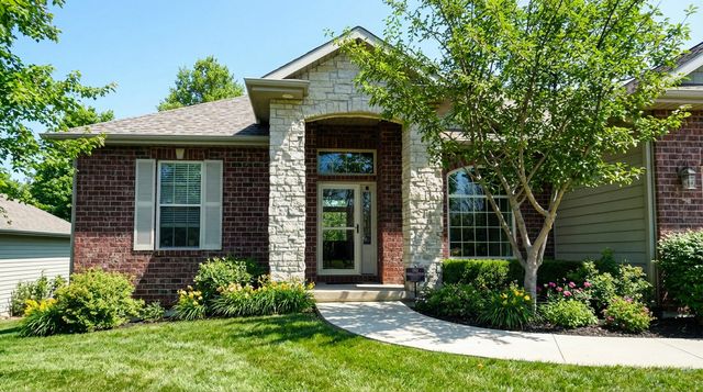 404 STALLWORTH CT, Columbia, MO 65203