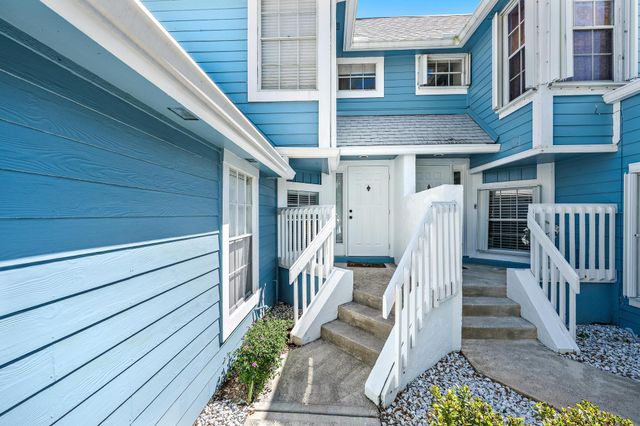 1217 Ocean Dunes Circle, Jupiter, FL 33477