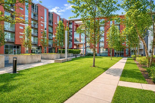 700 Strickland Dr, Nashville, TN 37206
