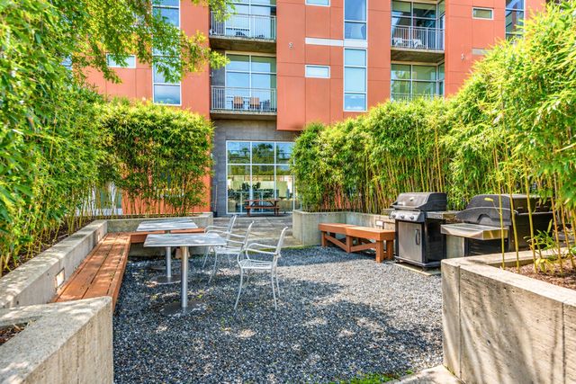 700 Strickland Dr, Nashville, TN 37206