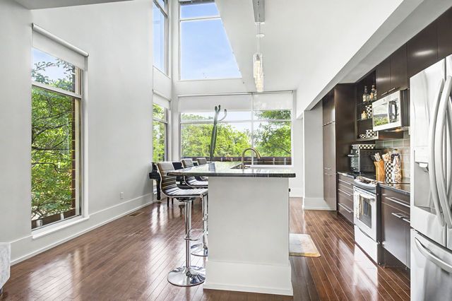 700 Strickland Dr, Nashville, TN 37206