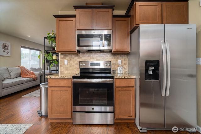 9324 179th Lane SW, Rochester, WA 98579