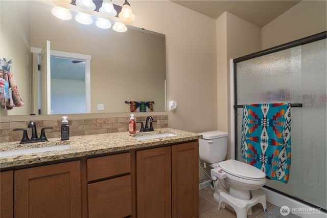 9324 179th Lane SW, Rochester, WA 98579