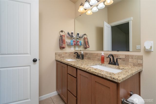 9324 179th Lane SW, Rochester, WA 98579