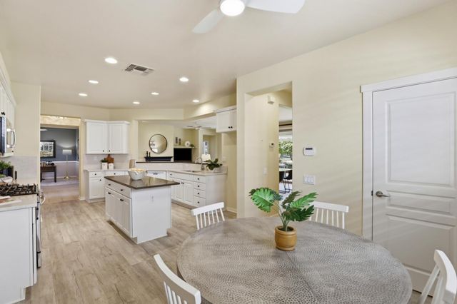 324 Sawmill Ln, Lincoln, CA 95648