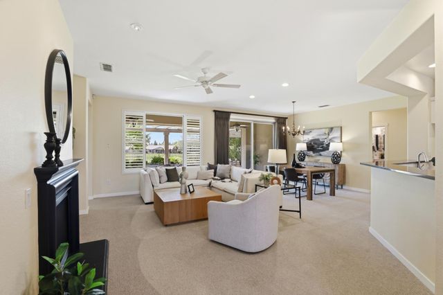 324 Sawmill Ln, Lincoln, CA 95648