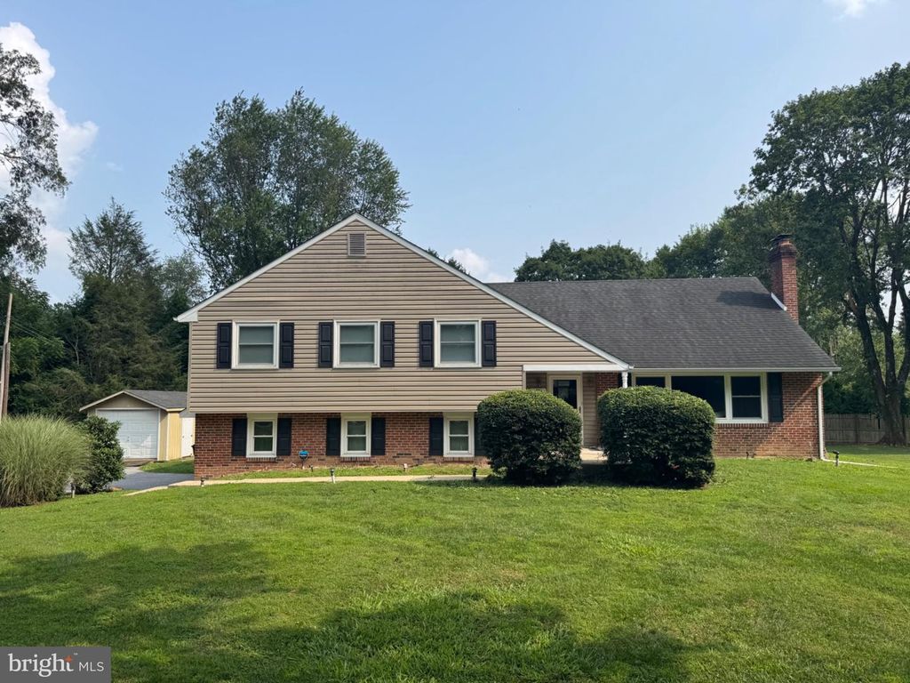 600 OAKLEA LN, West Chester, PA 19382