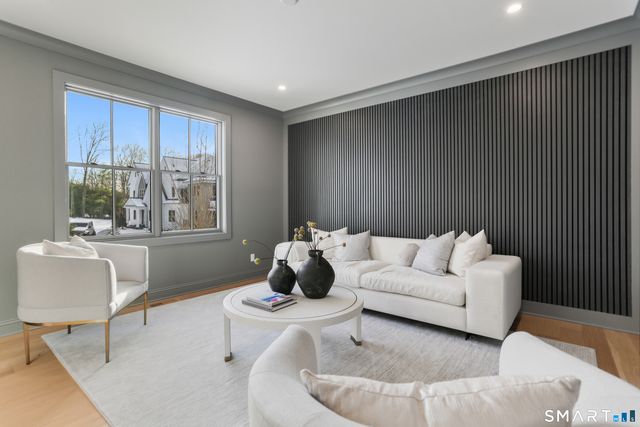 10 Tierney Lane, Westport, CT 06880