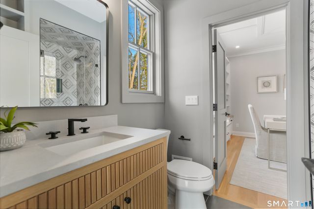 10 Tierney Lane, Westport, CT 06880