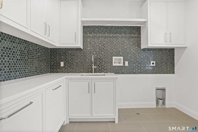 10 Tierney Lane, Westport, CT 06880