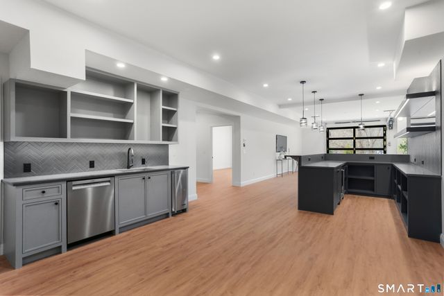 10 Tierney Lane, Westport, CT 06880