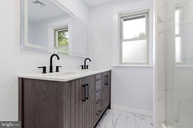 1405 1ST AVE, York, PA 17403
